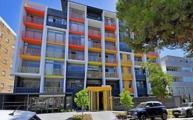 Six On N - Fluent Serviced Apartments